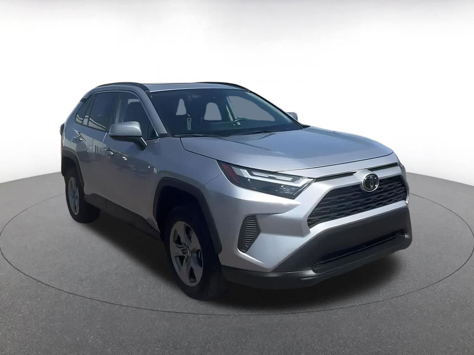 2024 Toyota RAV4 XLE 2