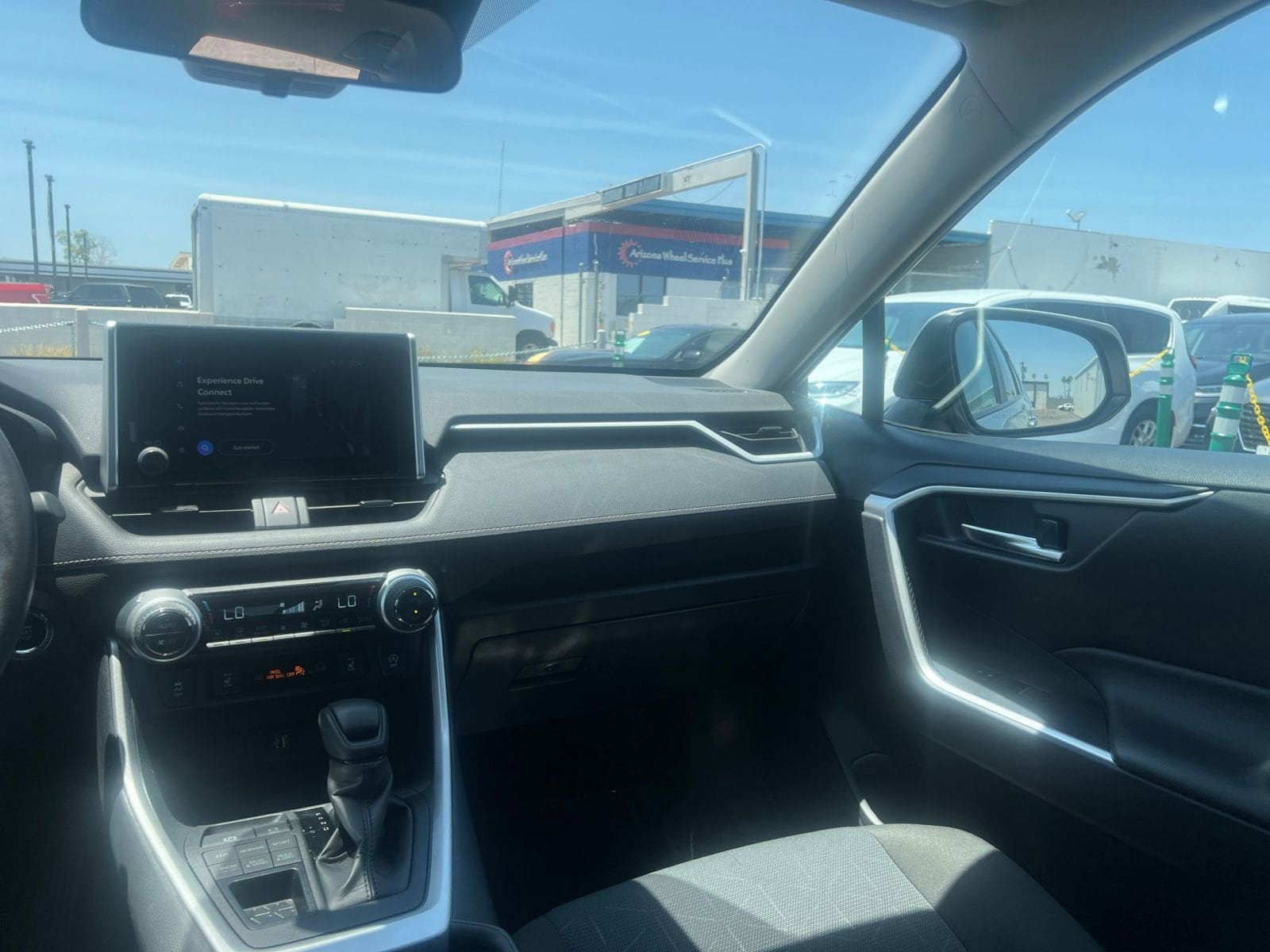 2024 Toyota RAV4 XLE 35