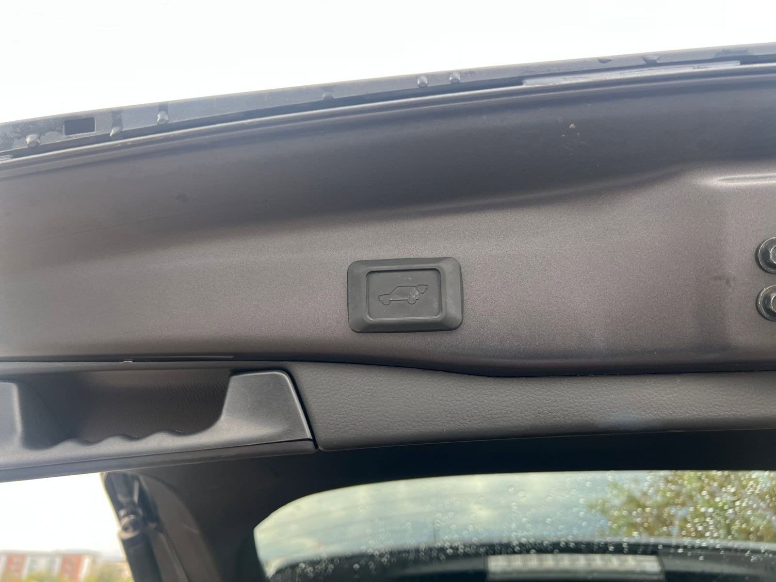 Thumbnail: 2025 Toyota RAV4 - 22