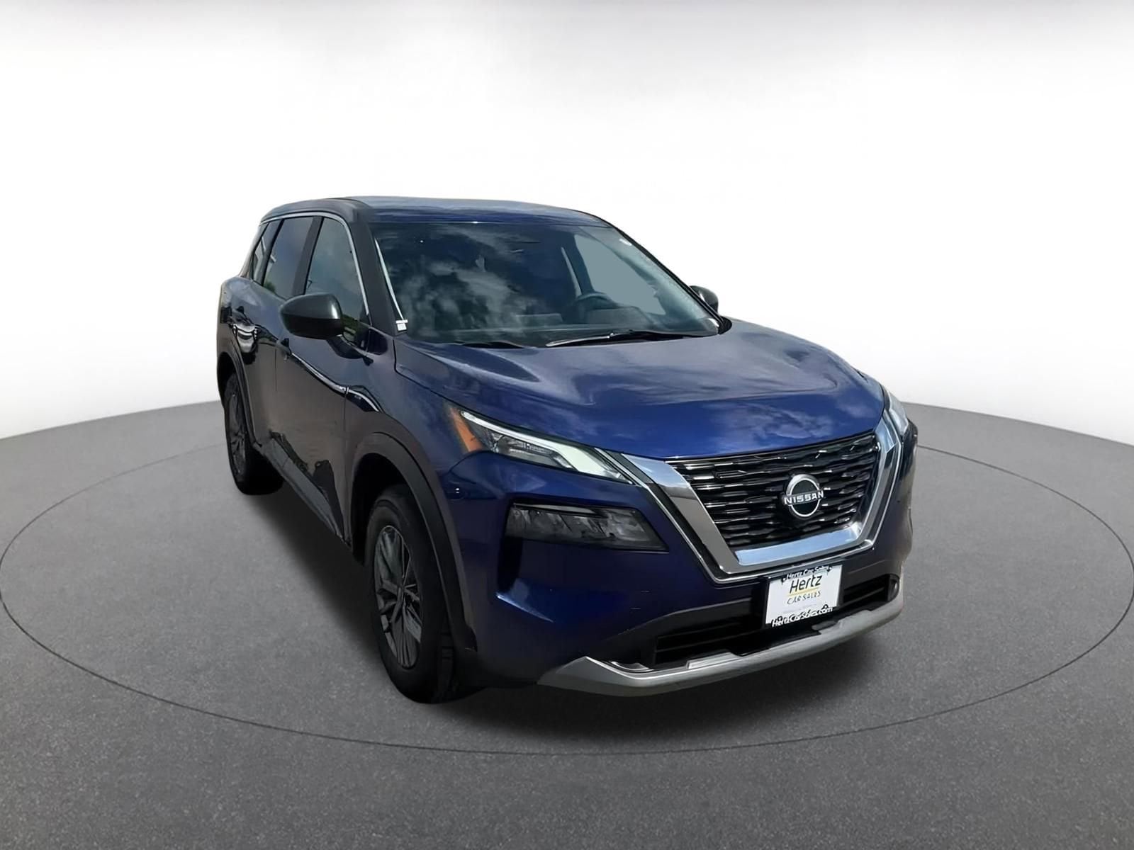 Thumbnail: 2023 Nissan Rogue - 3