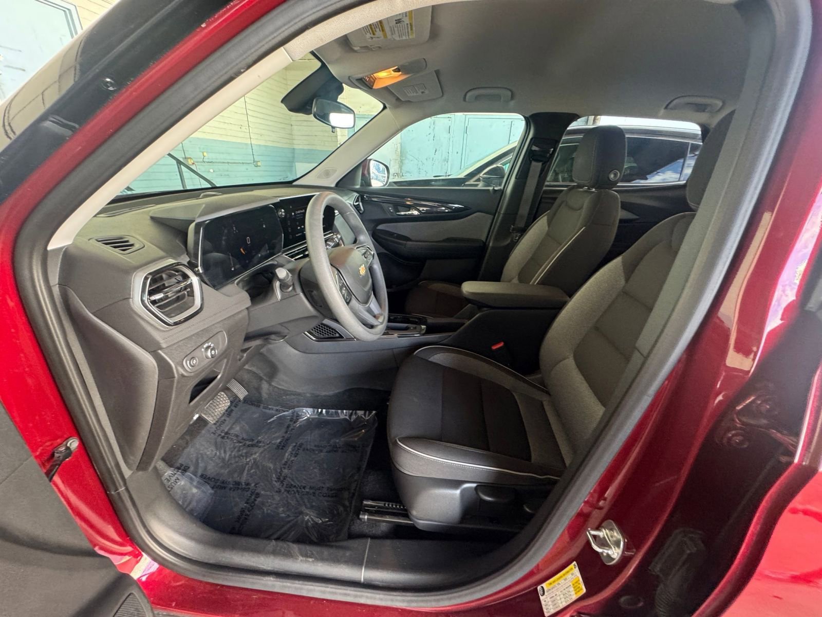 Thumbnail: 2025 Chevrolet TrailBlazer - 24