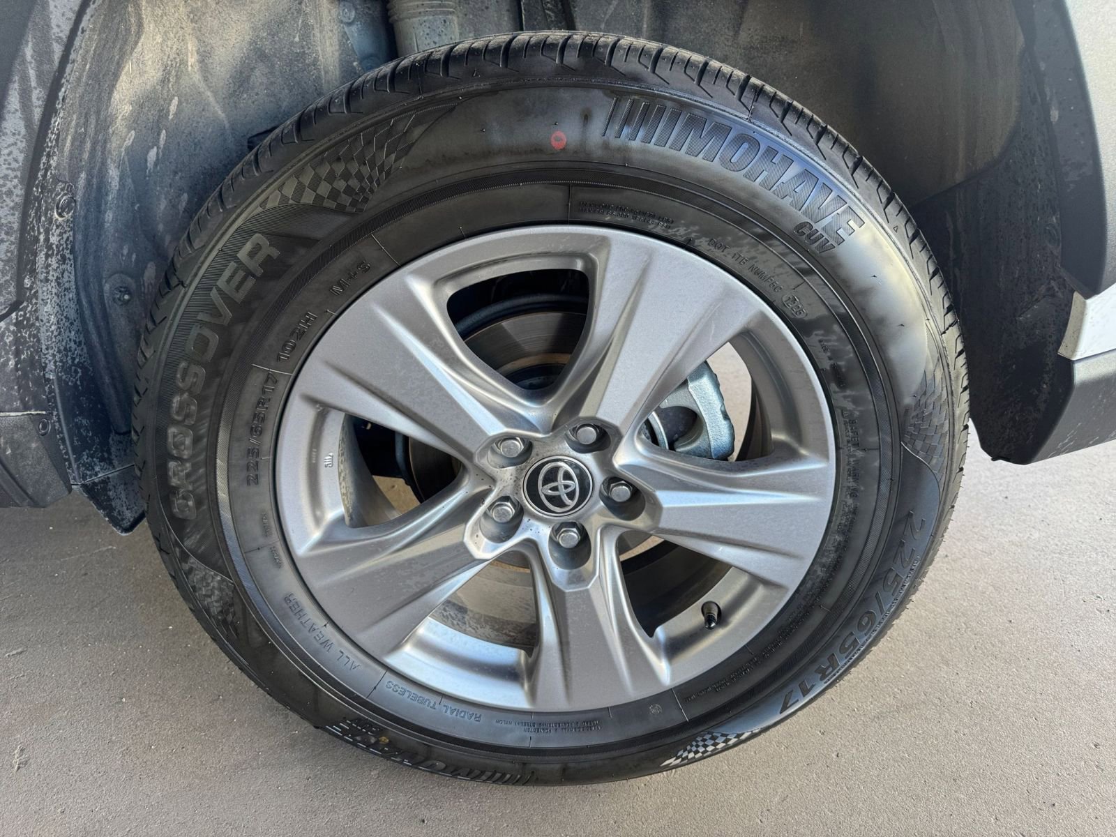 Thumbnail: 2025 Toyota RAV4 - 28