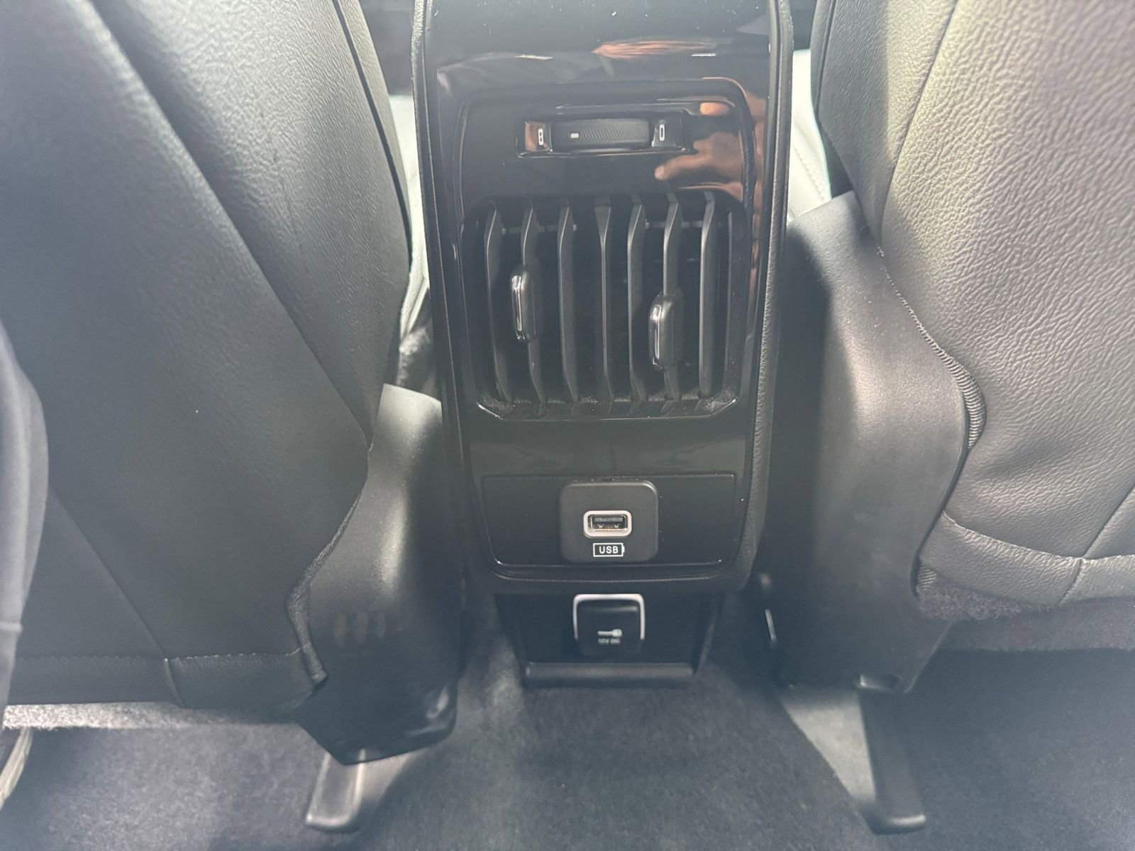 Thumbnail: 2025 Jeep Compass - 24