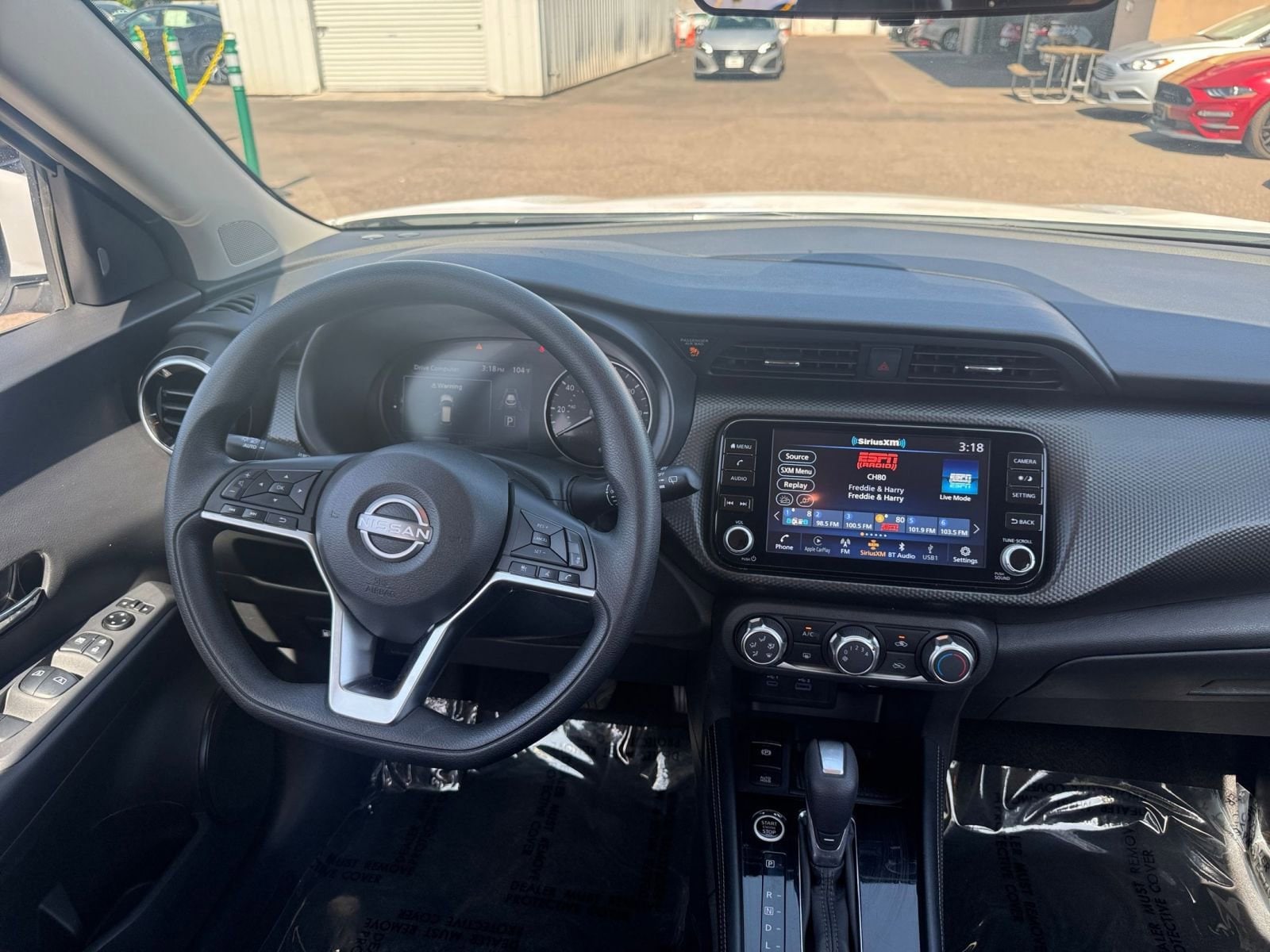 Thumbnail: 2024 Nissan Kicks - 32
