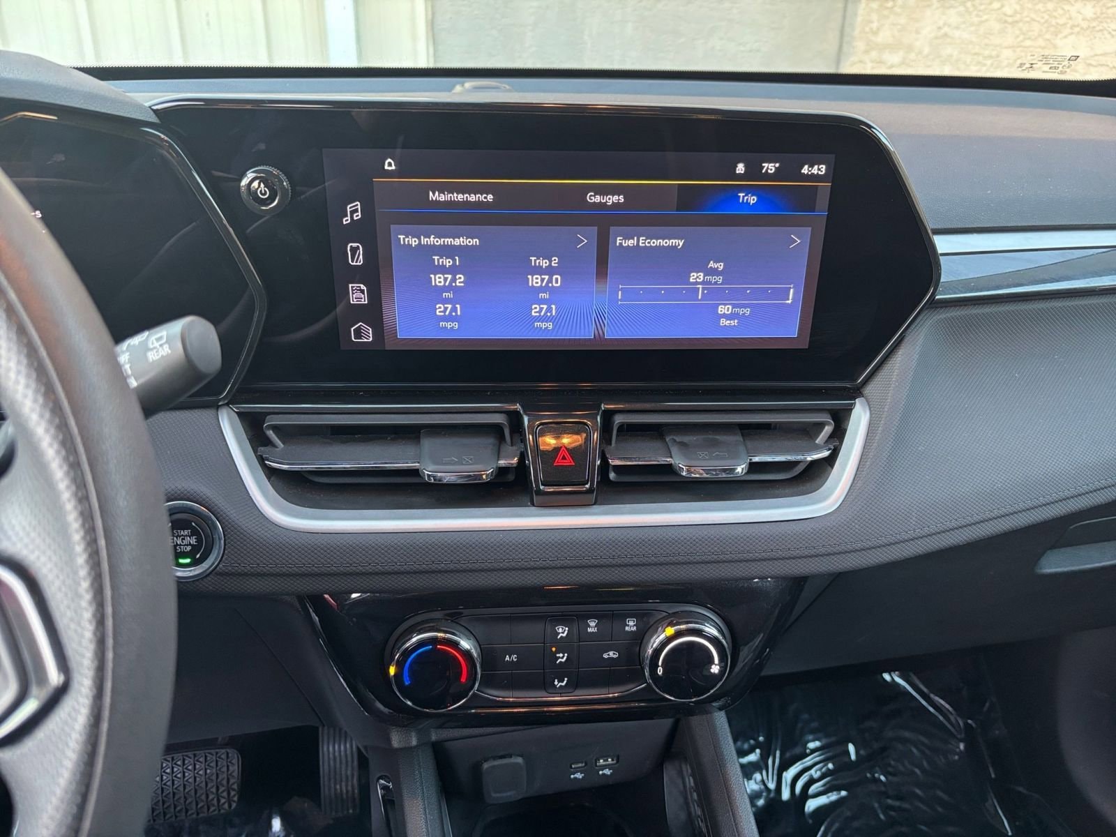 Thumbnail: 2025 Chevrolet TrailBlazer - 18