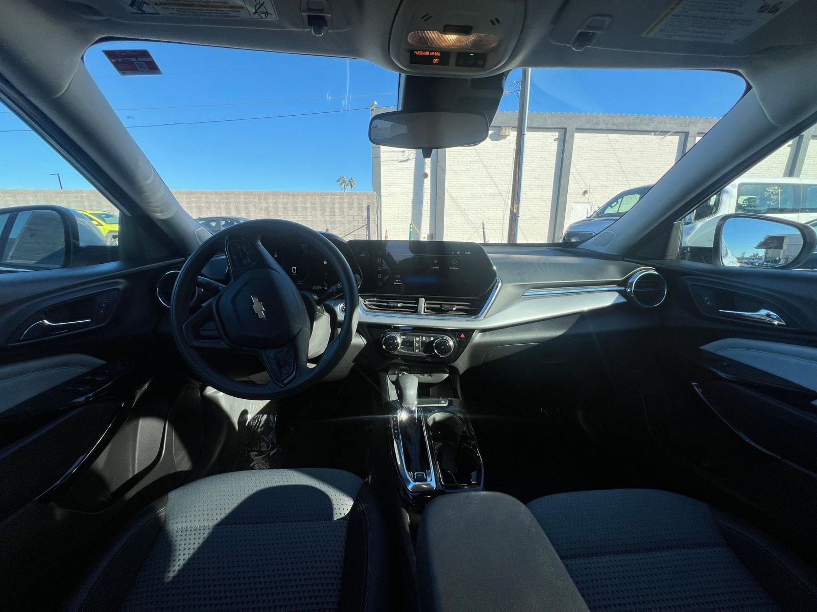 Thumbnail: 2025 Chevrolet Trax - 33