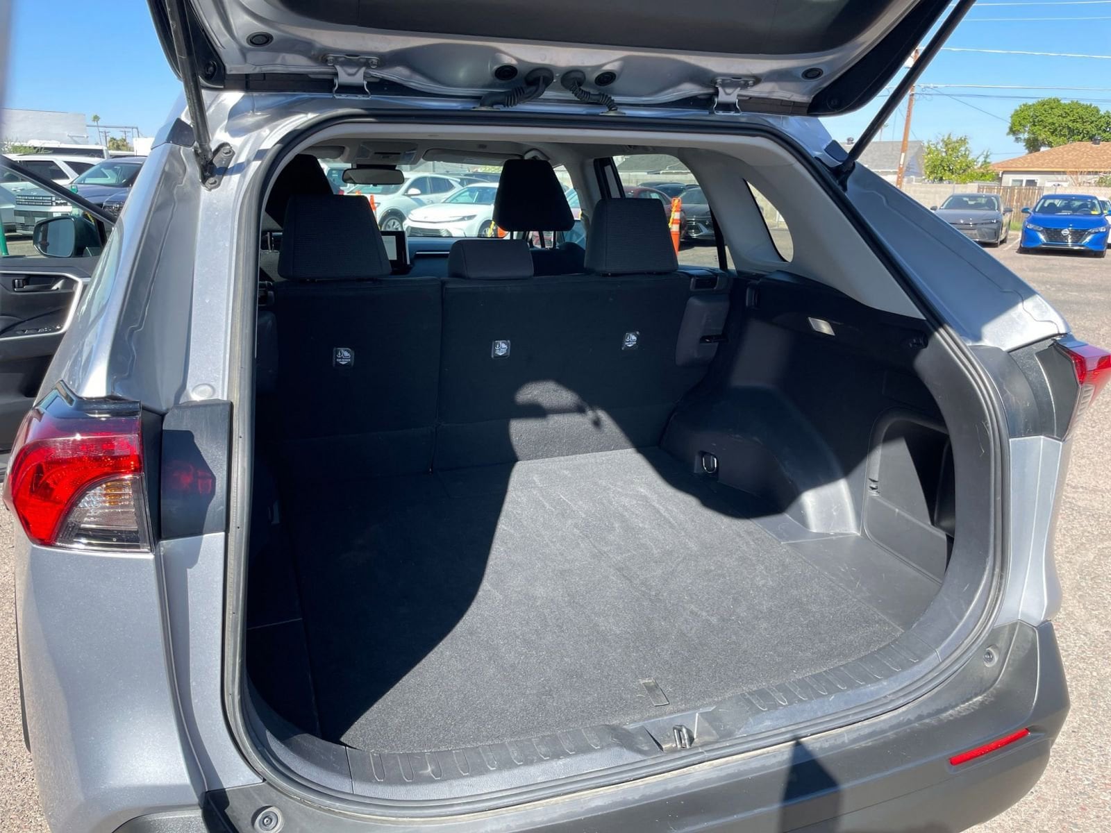 Thumbnail: 2025 Toyota RAV4 - 30