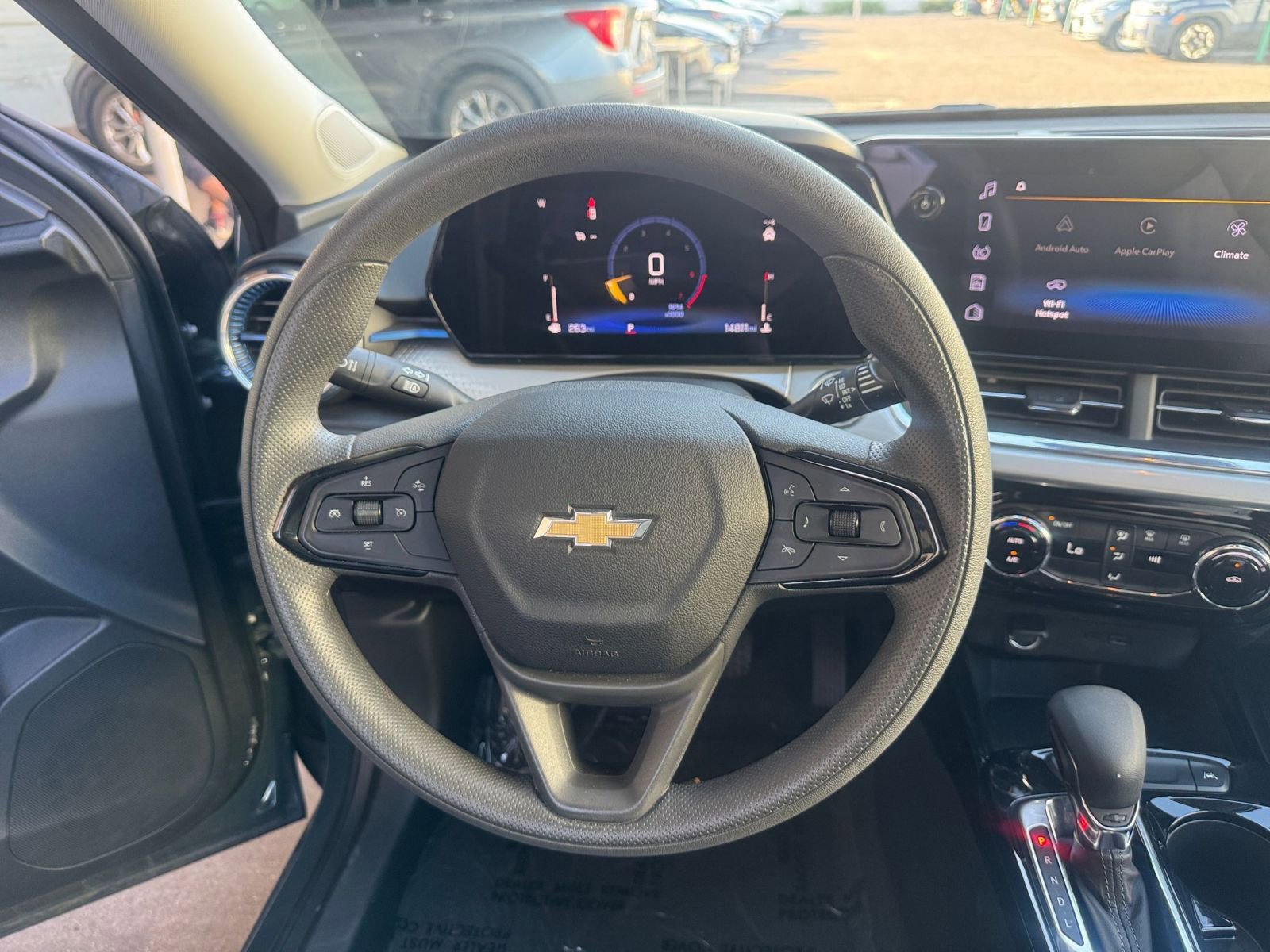 Thumbnail: 2025 Chevrolet Trax - 25