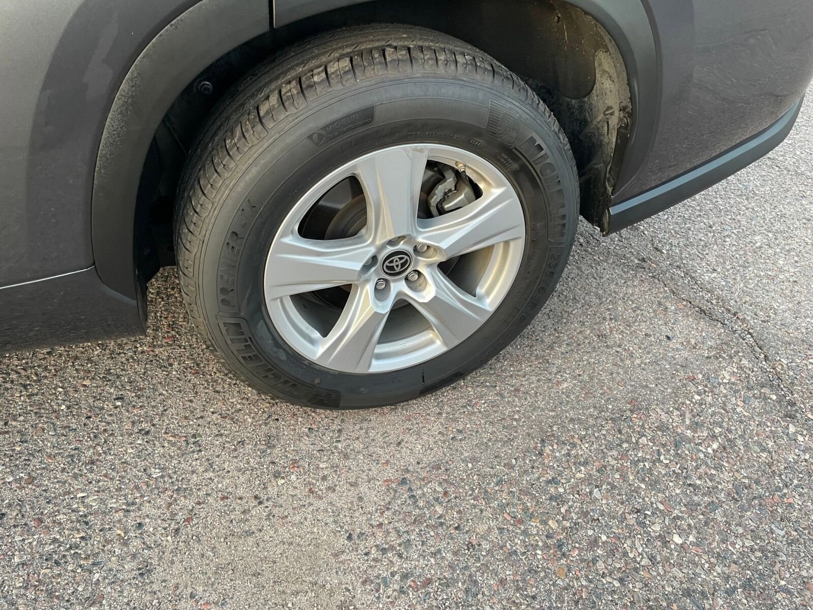 Thumbnail: 2025 Toyota Highlander - 32