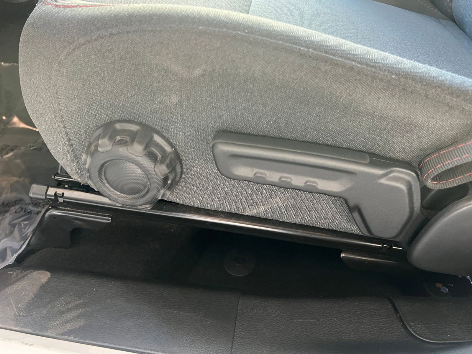 Thumbnail: 2025 Jeep Wrangler - 23