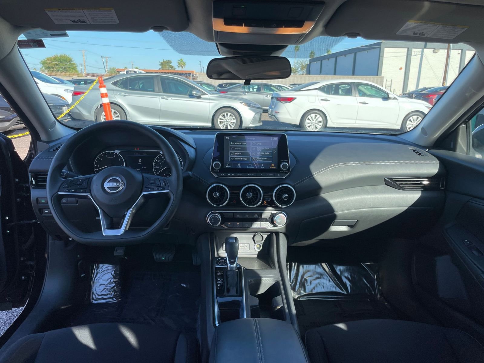 Thumbnail: 2025 Nissan Sentra - 32
