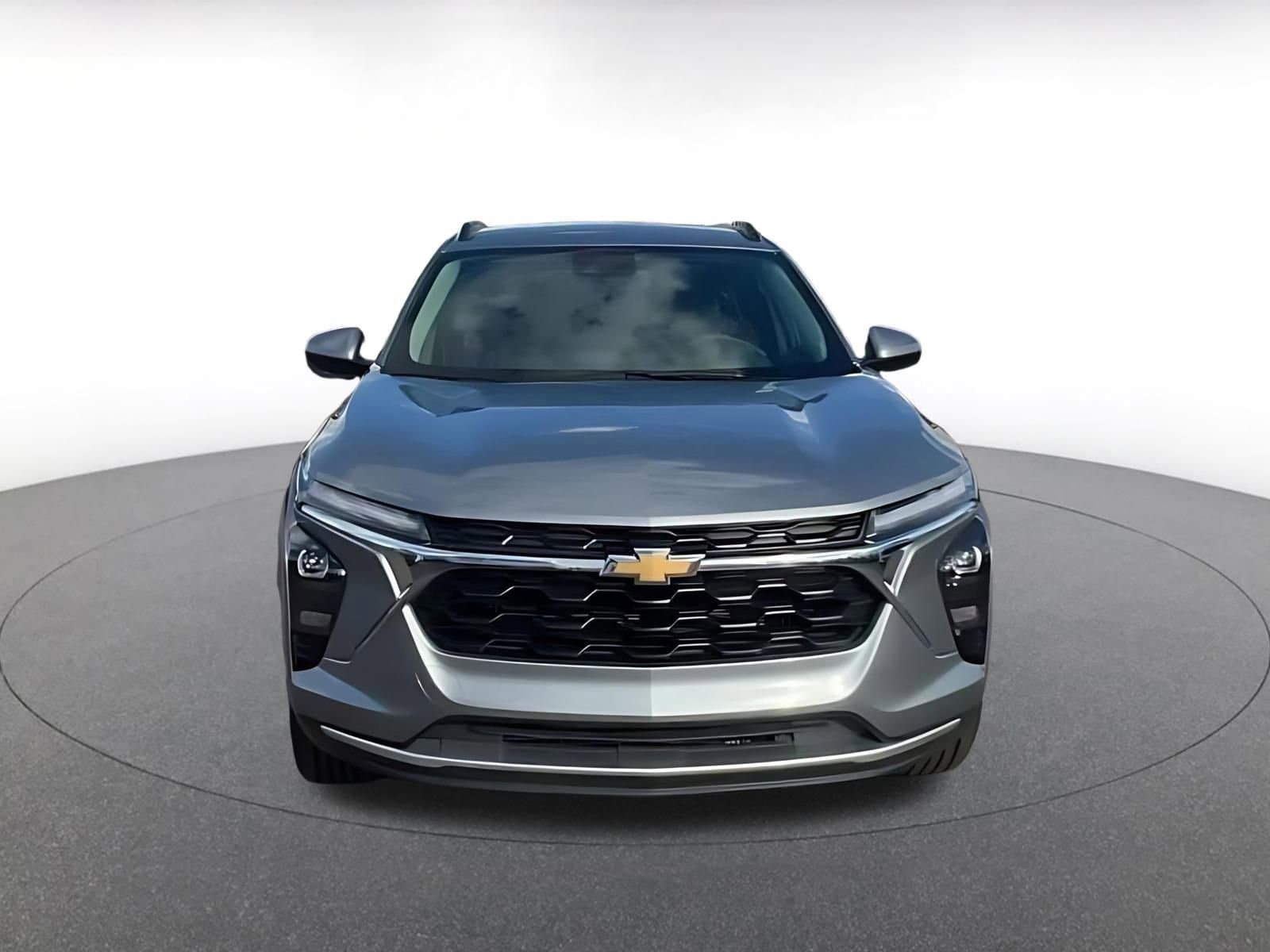 Thumbnail: 2025 Chevrolet Trax - 4