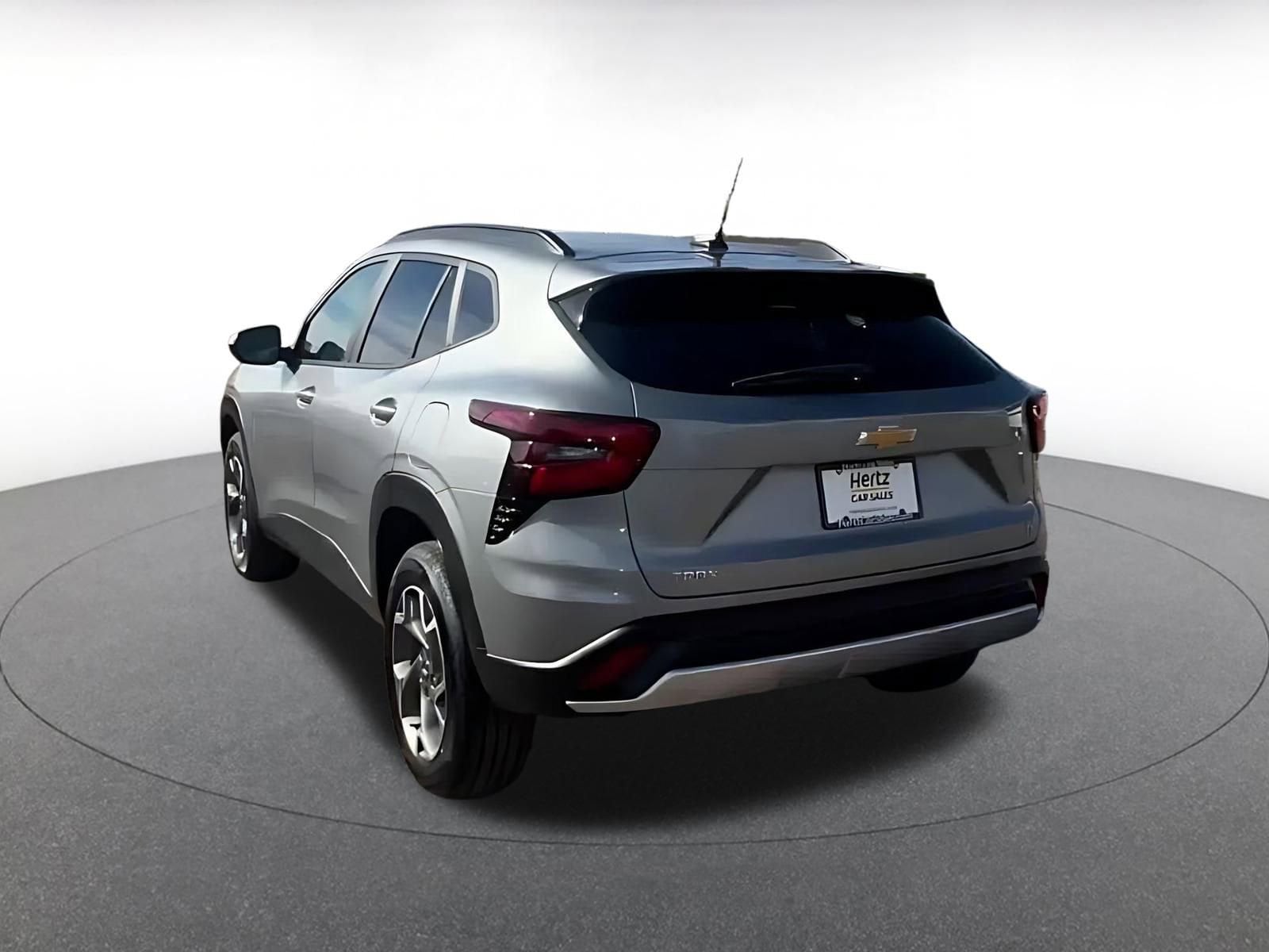 Thumbnail: 2025 Chevrolet Trax - 11