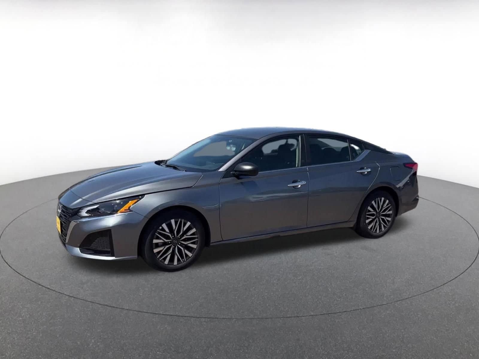 Thumbnail: 2025 Nissan Altima - 8