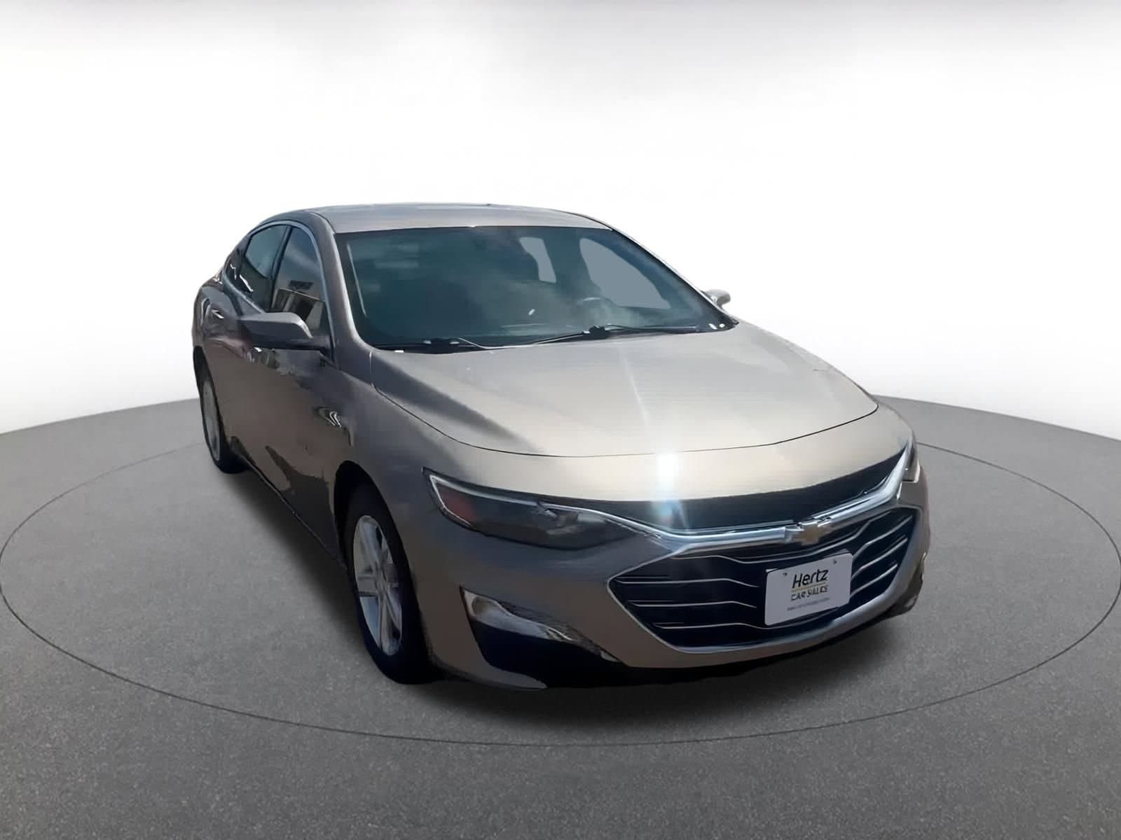 Thumbnail: 2023 Chevrolet Malibu - 3
