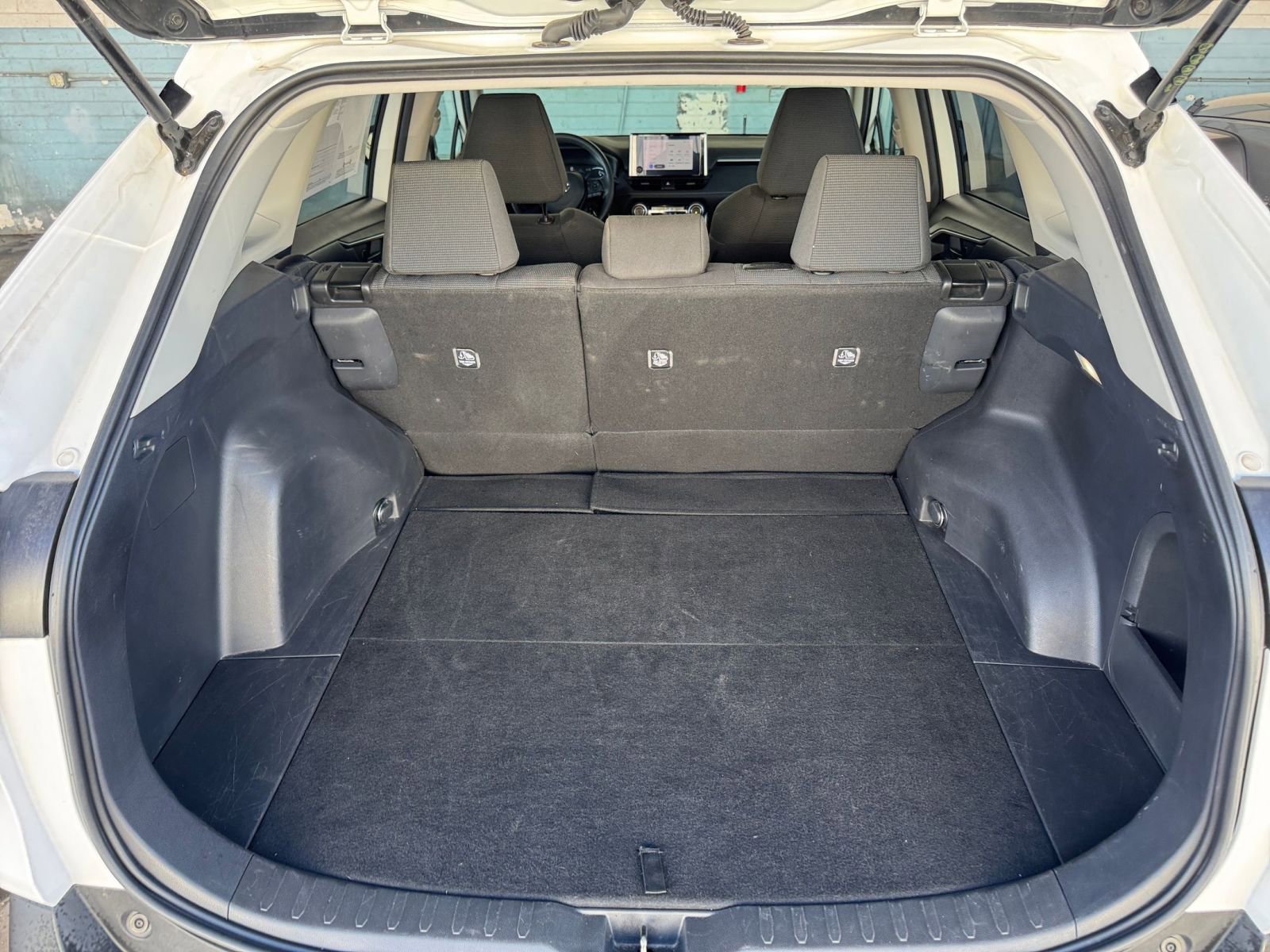 Thumbnail: 2025 Toyota RAV4 - 29