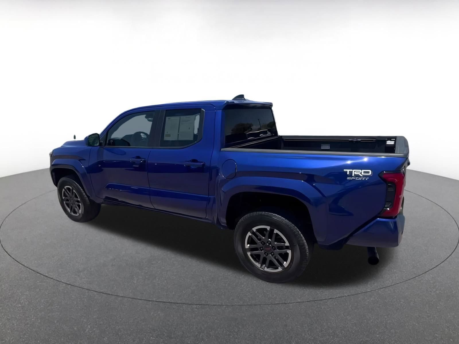 Thumbnail: 2024 Toyota Tacoma - 10