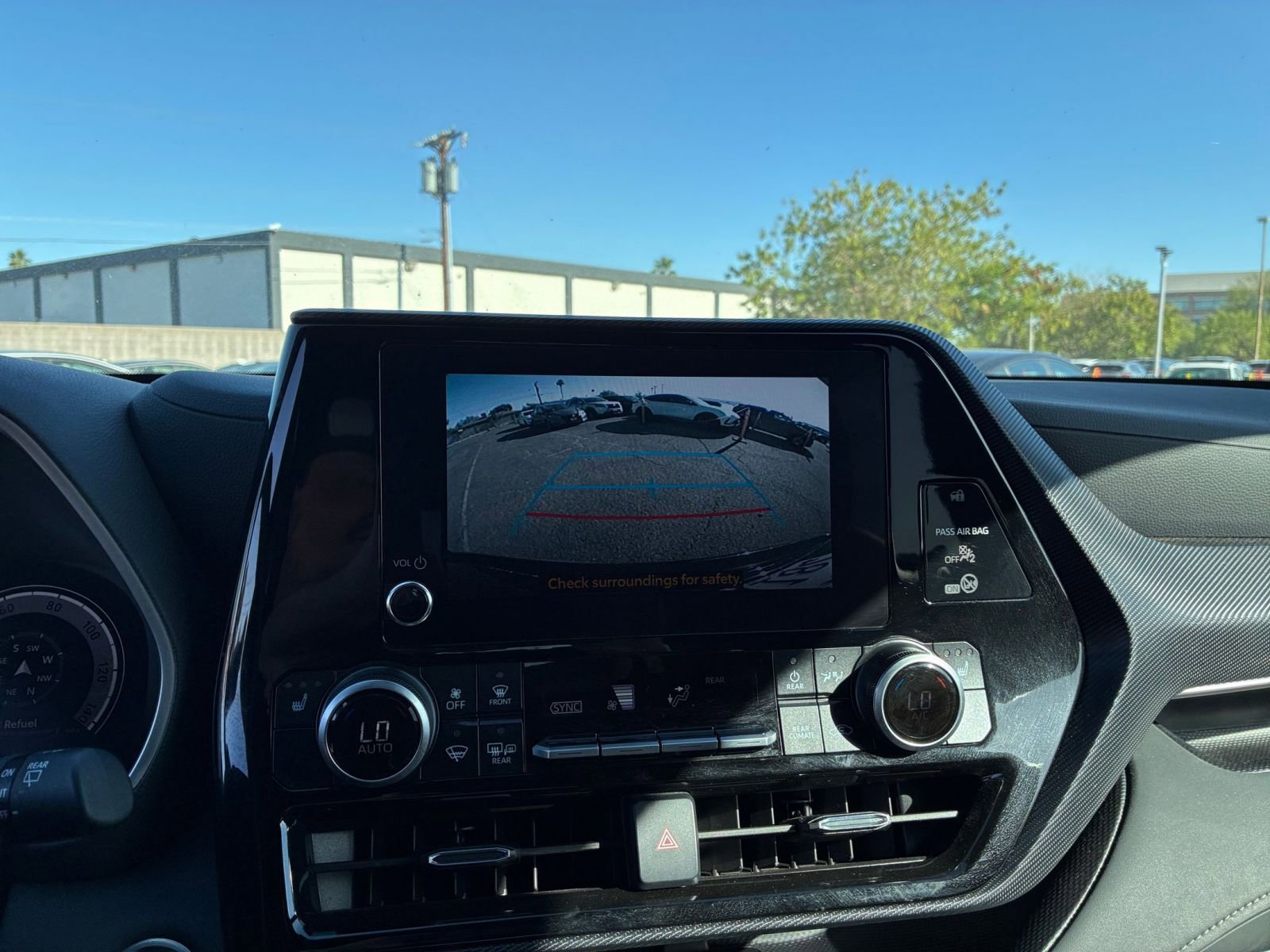 Thumbnail: 2025 Toyota Highlander - 24