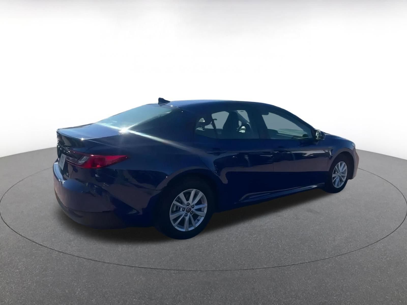 Thumbnail: 2025 Toyota Camry - 15