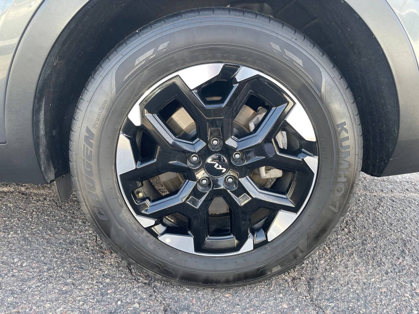 2024 Kia Sorento S 30