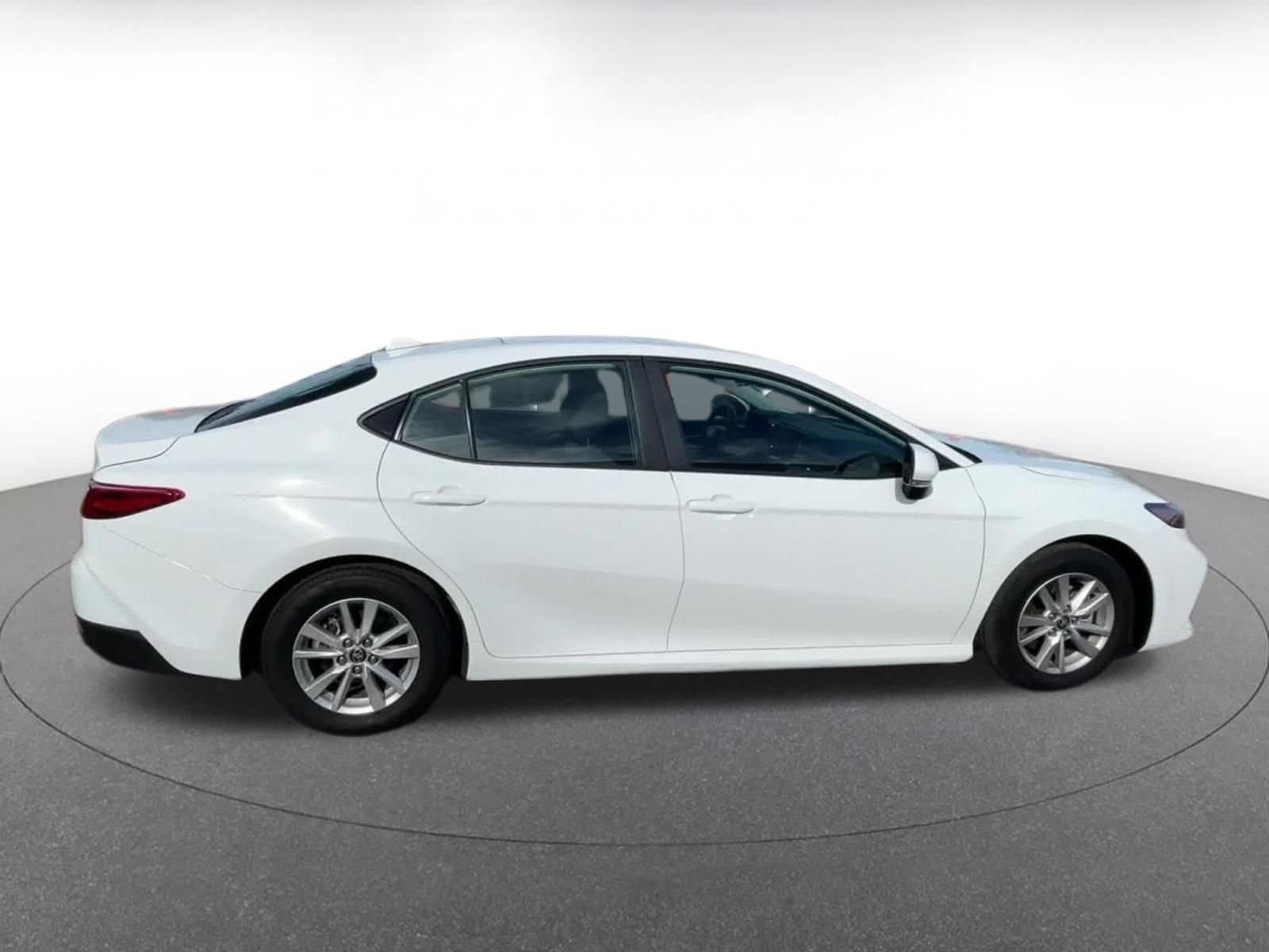 Thumbnail: 2025 Toyota Camry - 16