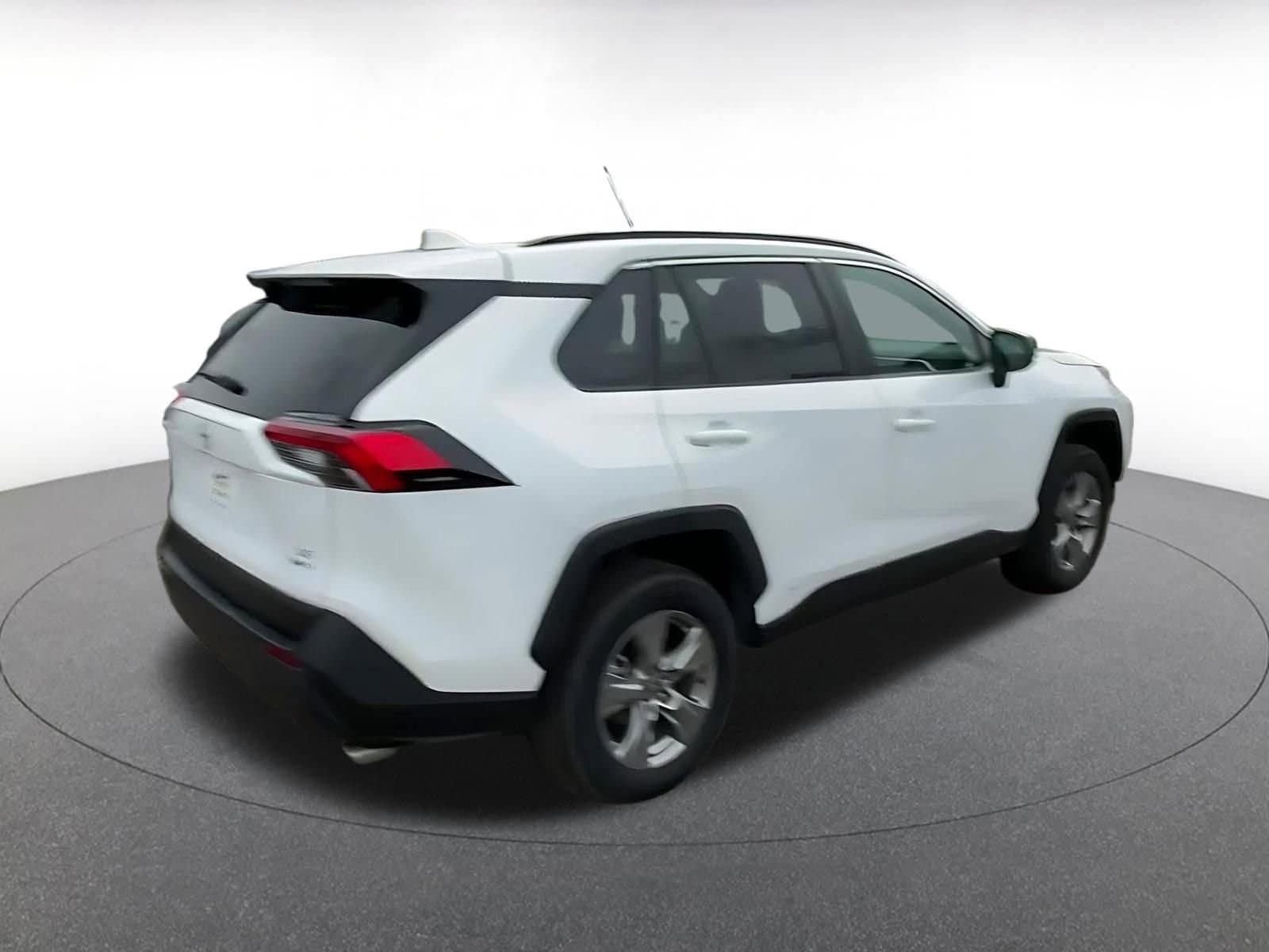 Thumbnail: 2025 Toyota RAV4 - 15