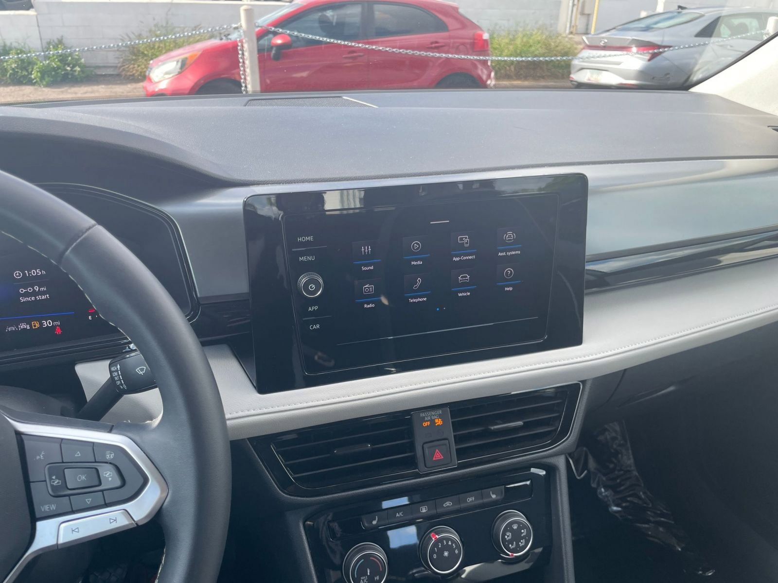 Thumbnail: 2025 Volkswagen Taos - 21