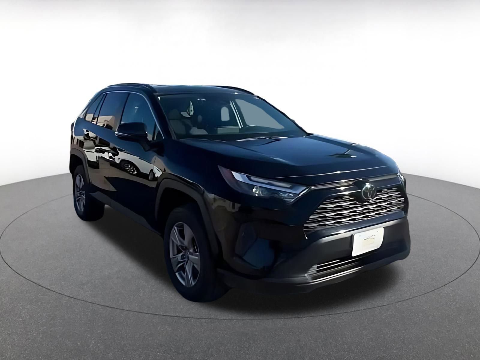 Thumbnail: 2025 Toyota RAV4 - 16