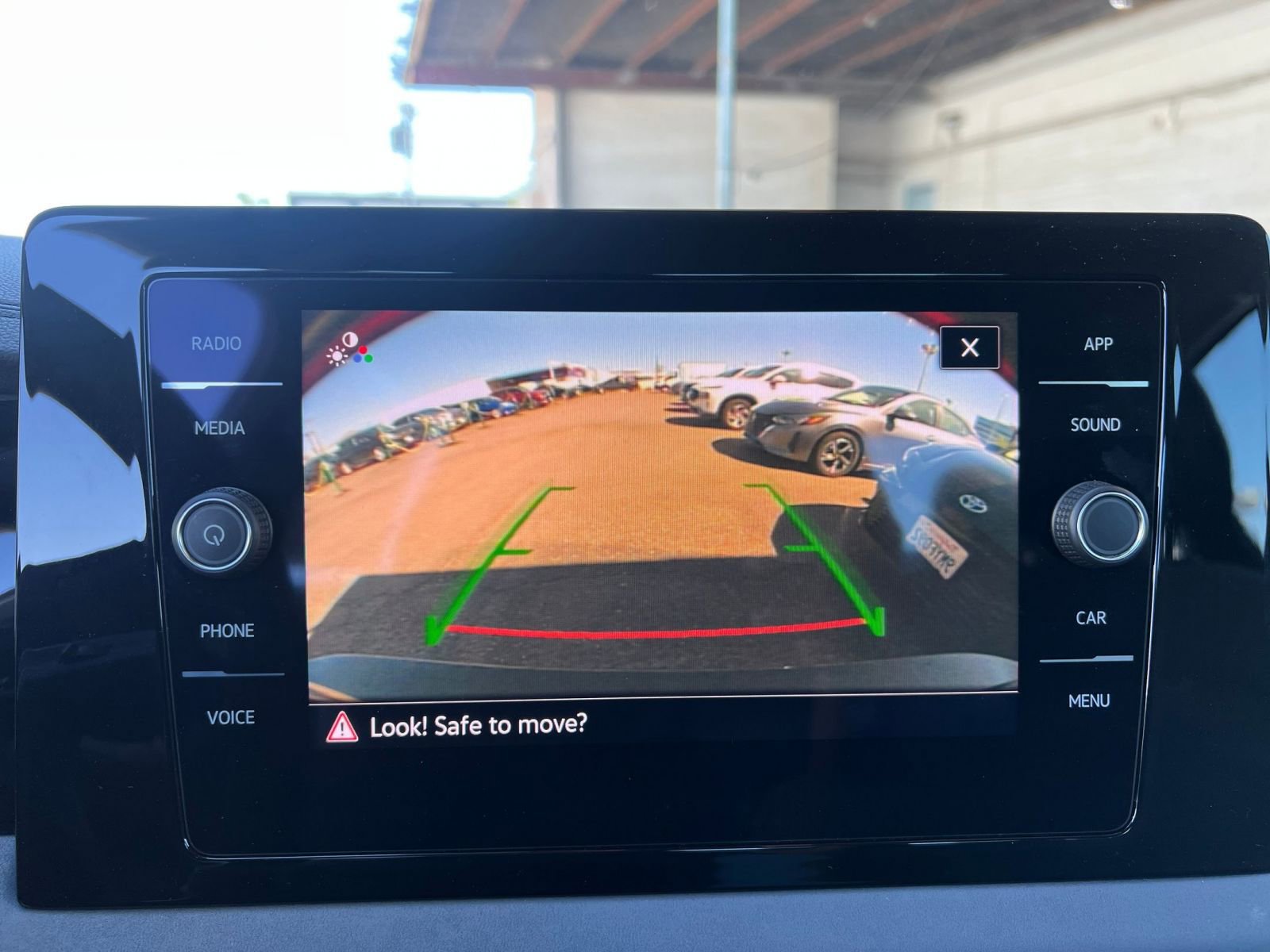 Thumbnail: 2025 Volkswagen Jetta - 17