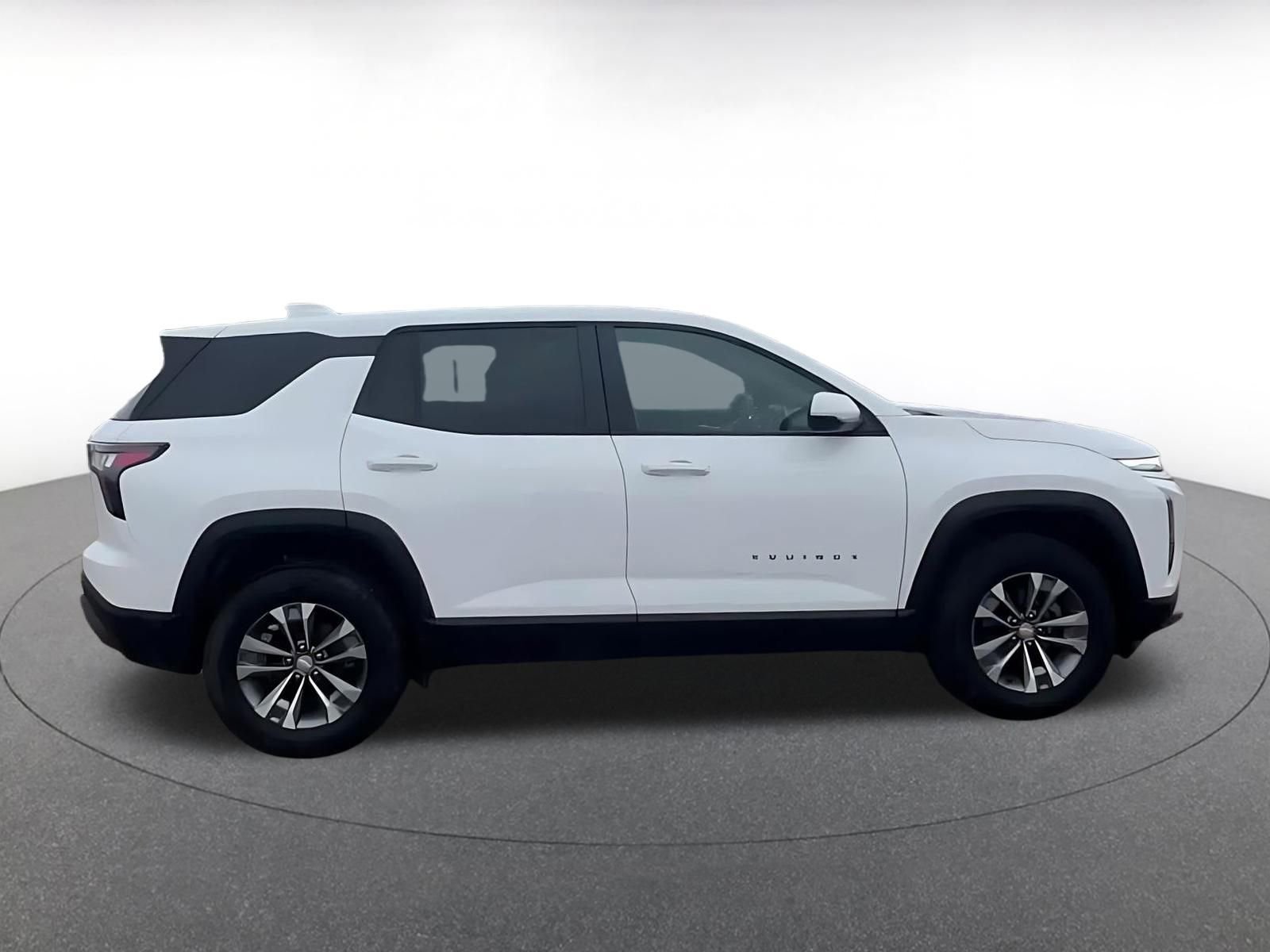 Thumbnail: 2025 Chevrolet Equinox - 16