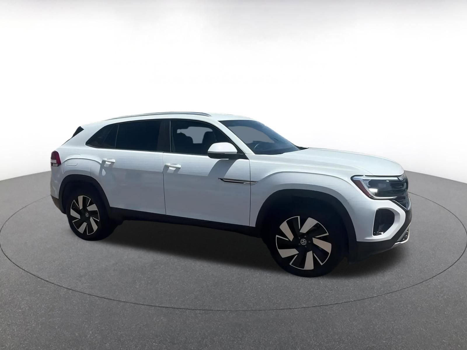 2024 Volkswagen Atlas Cross Sport SE w/Tech