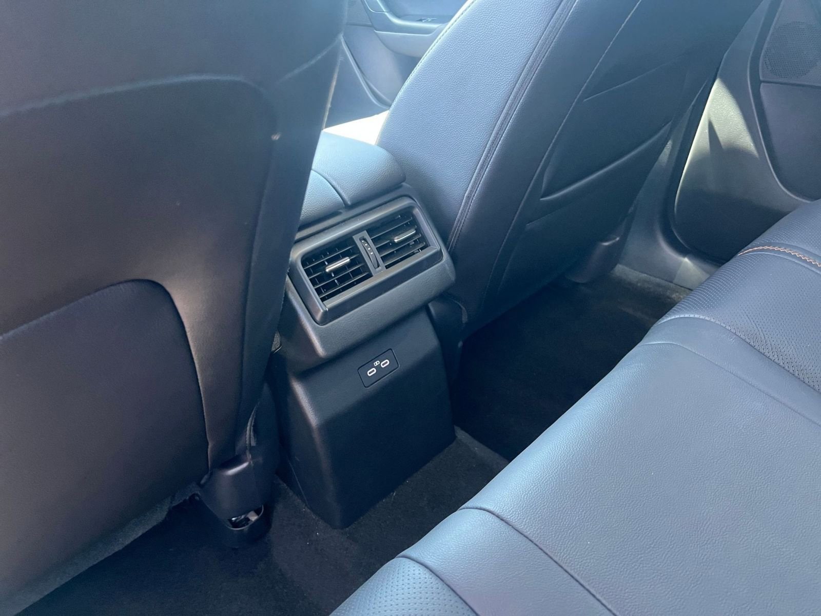 Thumbnail: 2025 Mazda CX-50 - 24