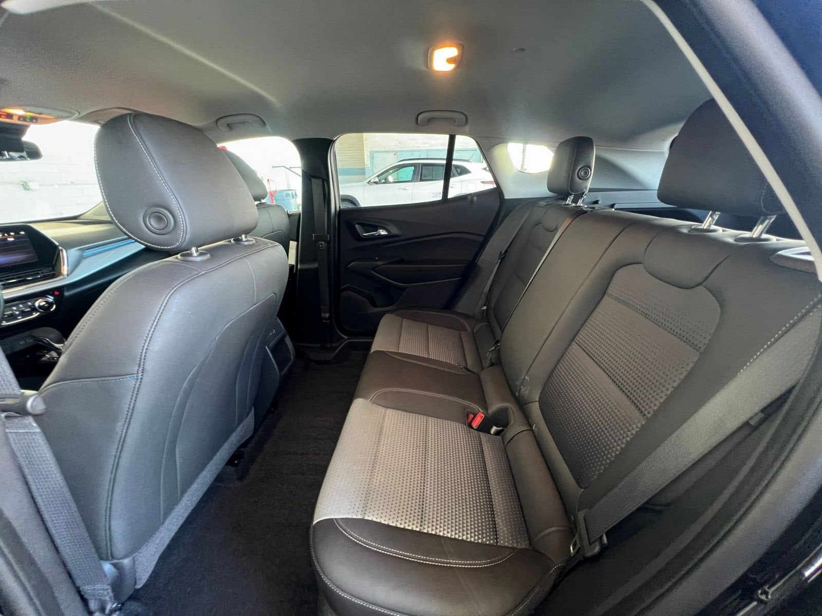 Thumbnail: 2025 Chevrolet Trax - 25