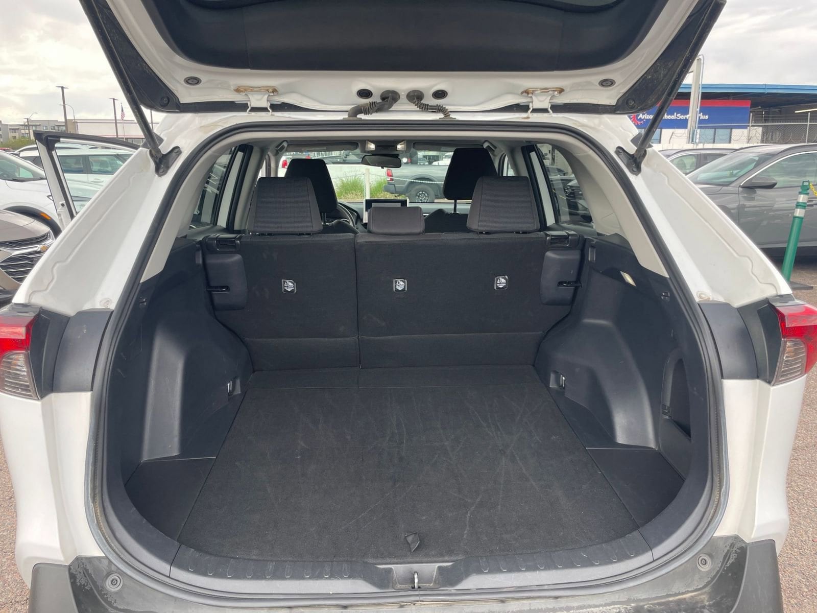 Thumbnail: 2025 Toyota RAV4 - 30