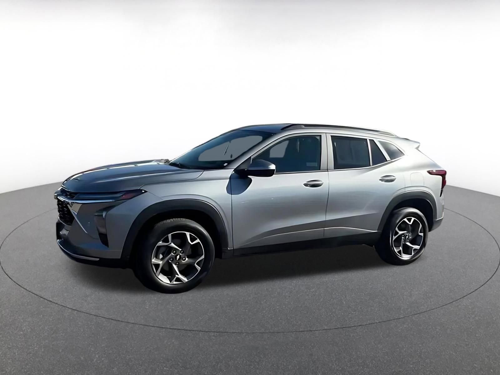 Thumbnail: 2025 Chevrolet Trax - 8