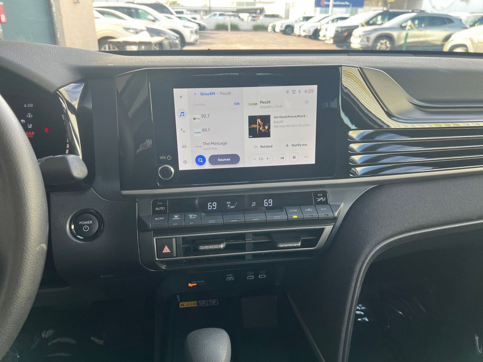 Thumbnail: 2025 Toyota Camry - 21