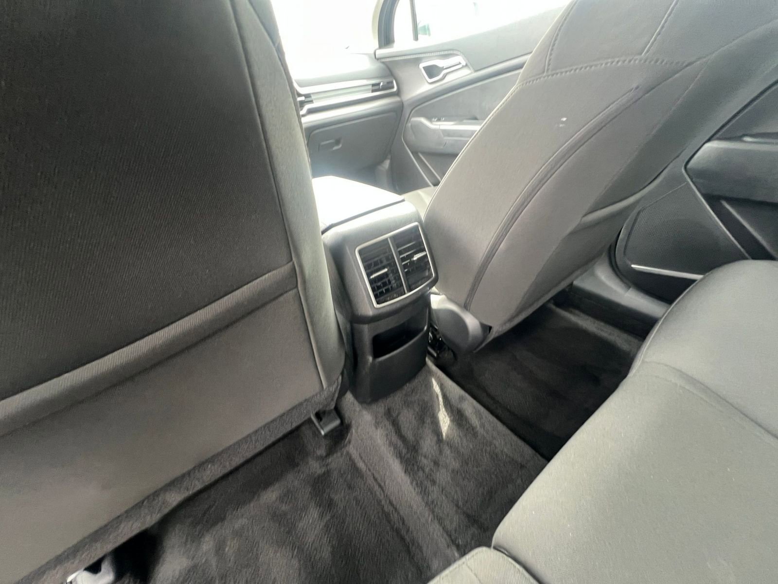 Thumbnail: 2025 Kia Sportage - 23