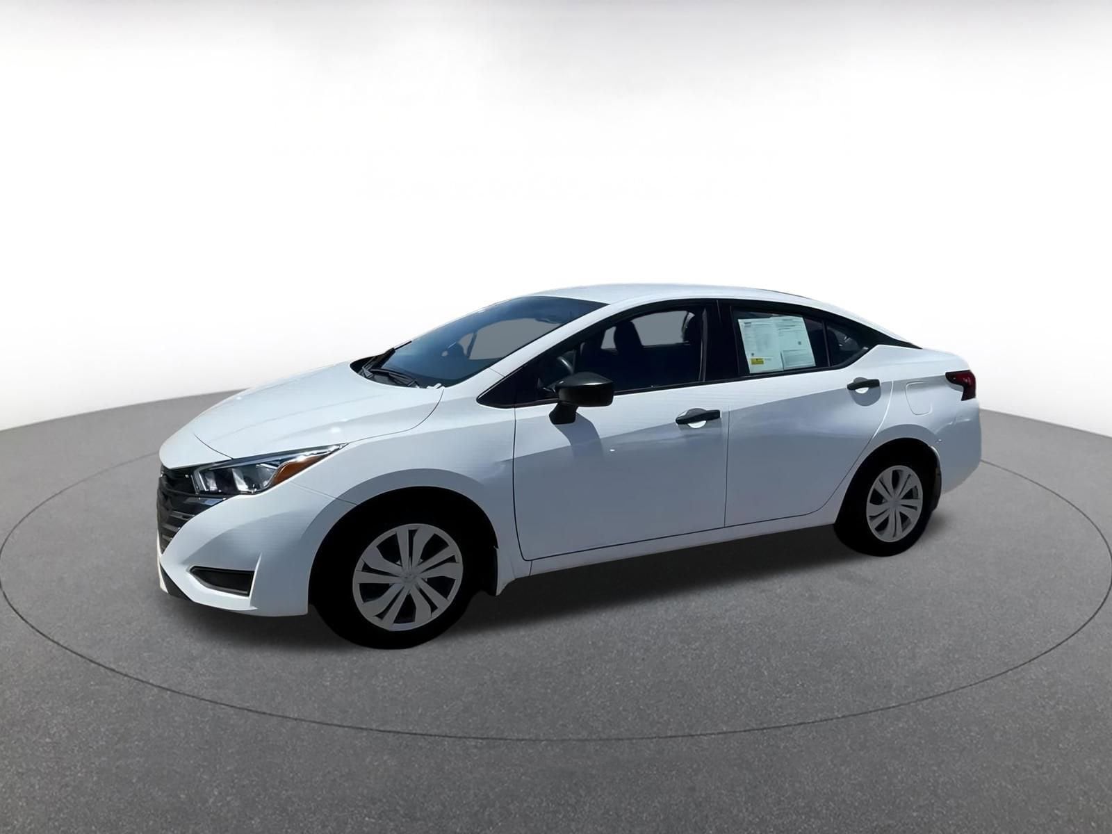 2024 Nissan Versa S 8