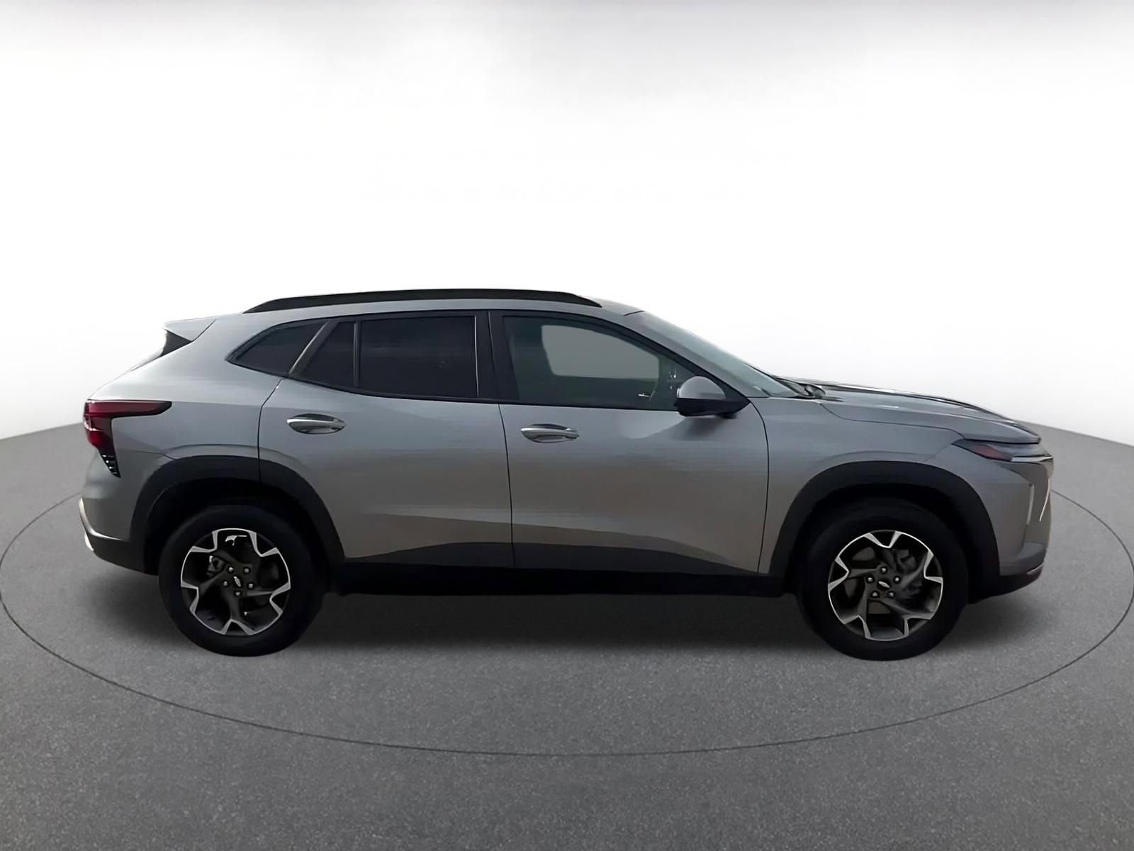 Thumbnail: 2025 Chevrolet Trax - 16