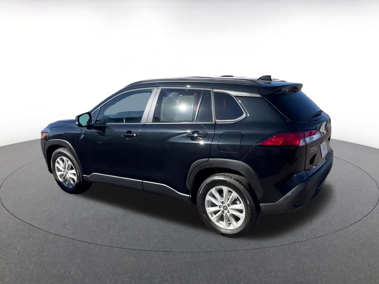 Thumbnail: 2025 Toyota Corolla Cross - 10