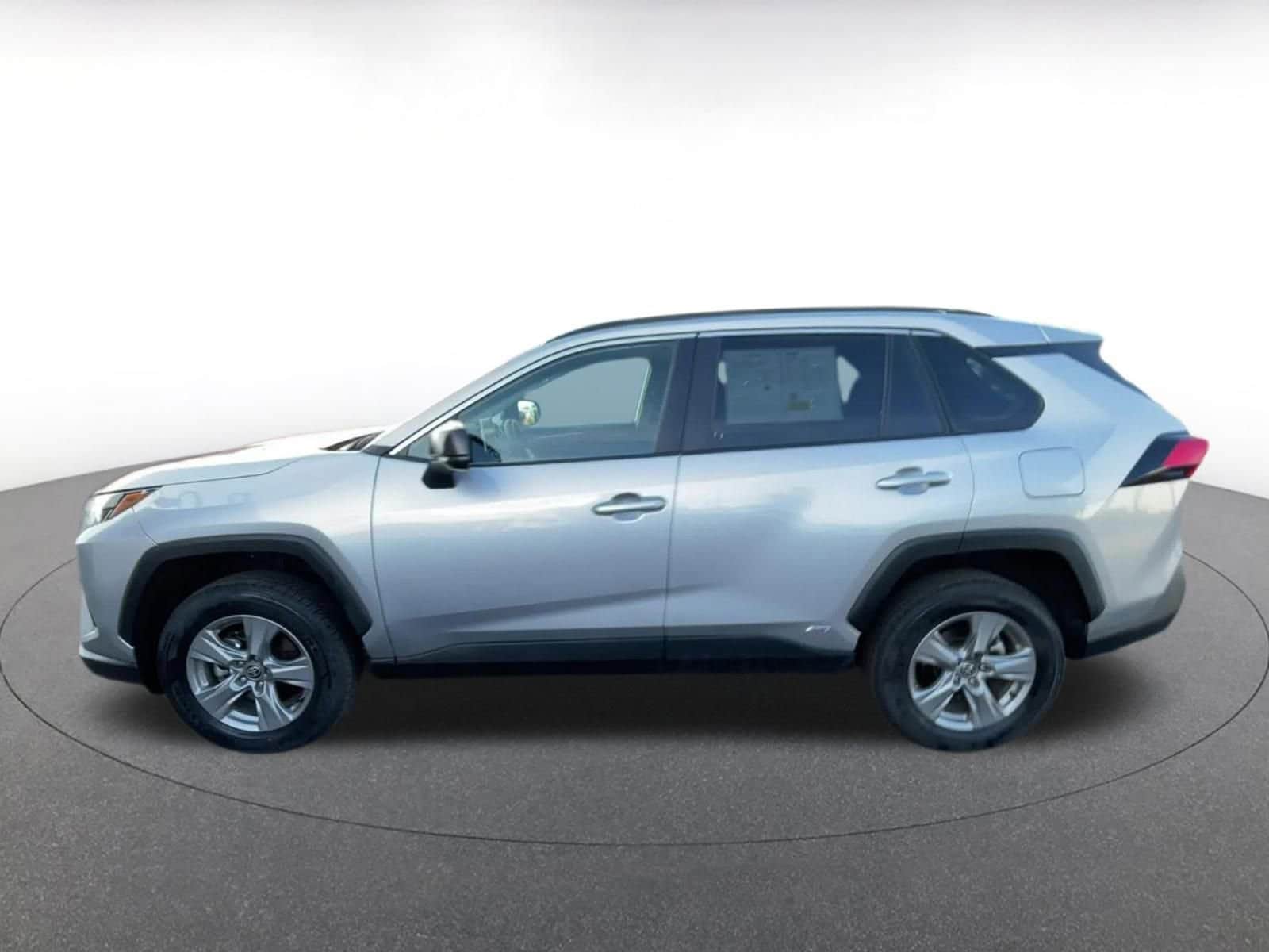 Thumbnail: 2025 Toyota RAV4 - 9