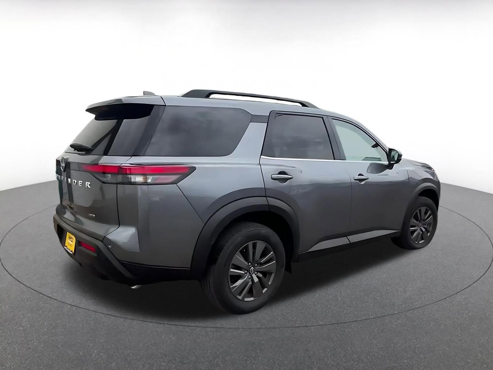 Thumbnail: 2025 Nissan Pathfinder - 15