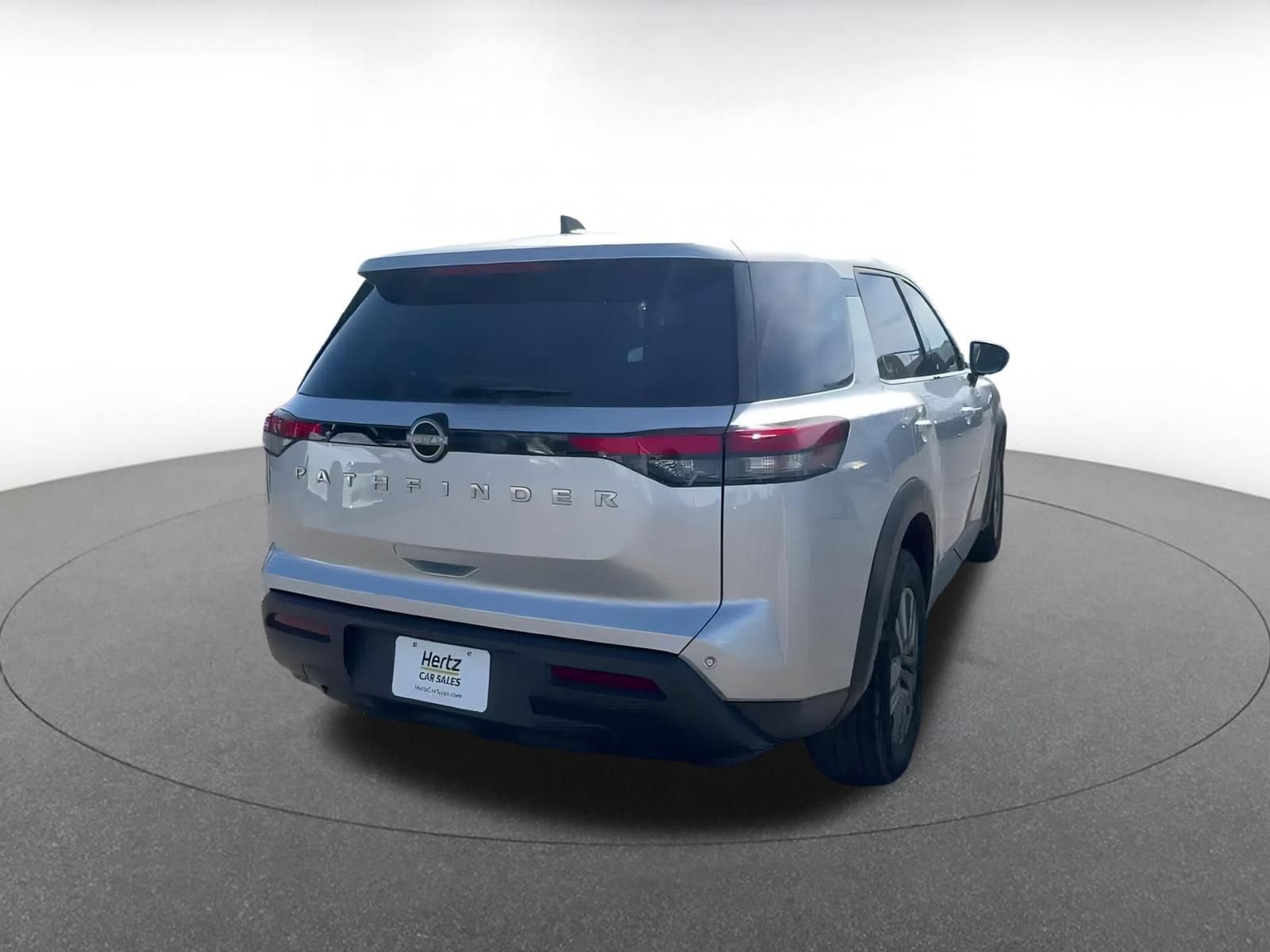 2024 Nissan Pathfinder S 13