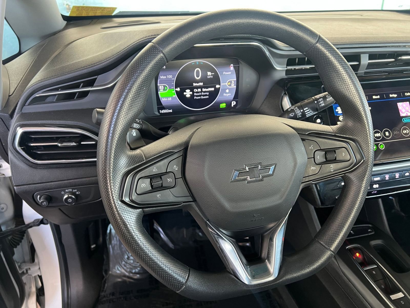 Thumbnail: 2023 Chevrolet Bolt EV - 32