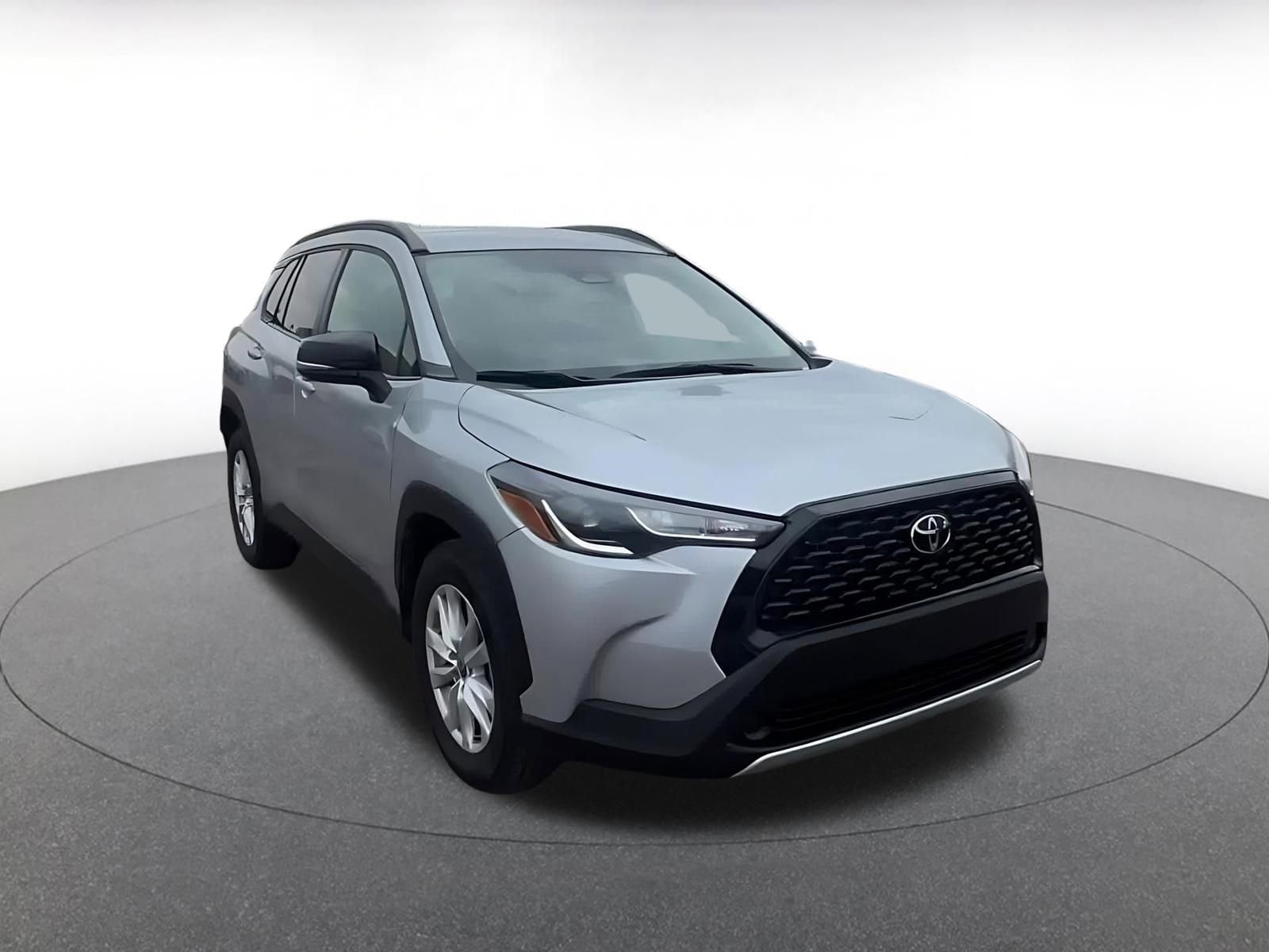 Thumbnail: 2025 Toyota Corolla Cross - 3