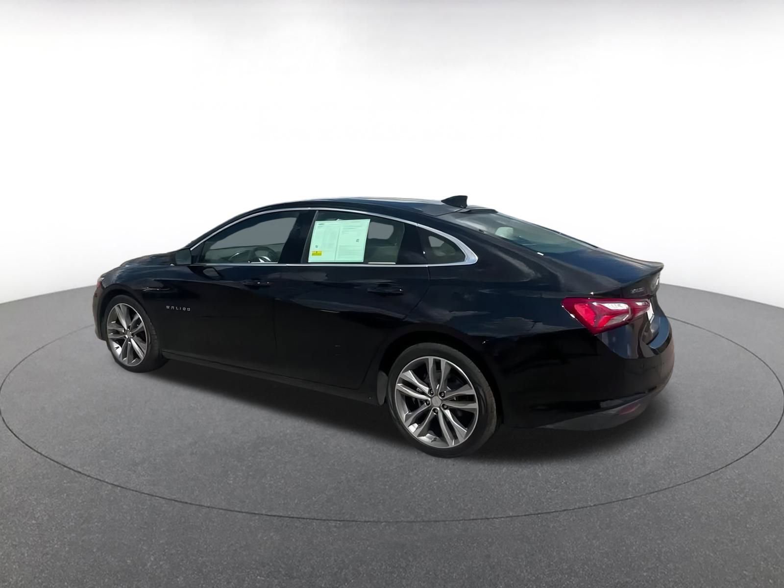 Thumbnail: 2024 Chevrolet Malibu - 10