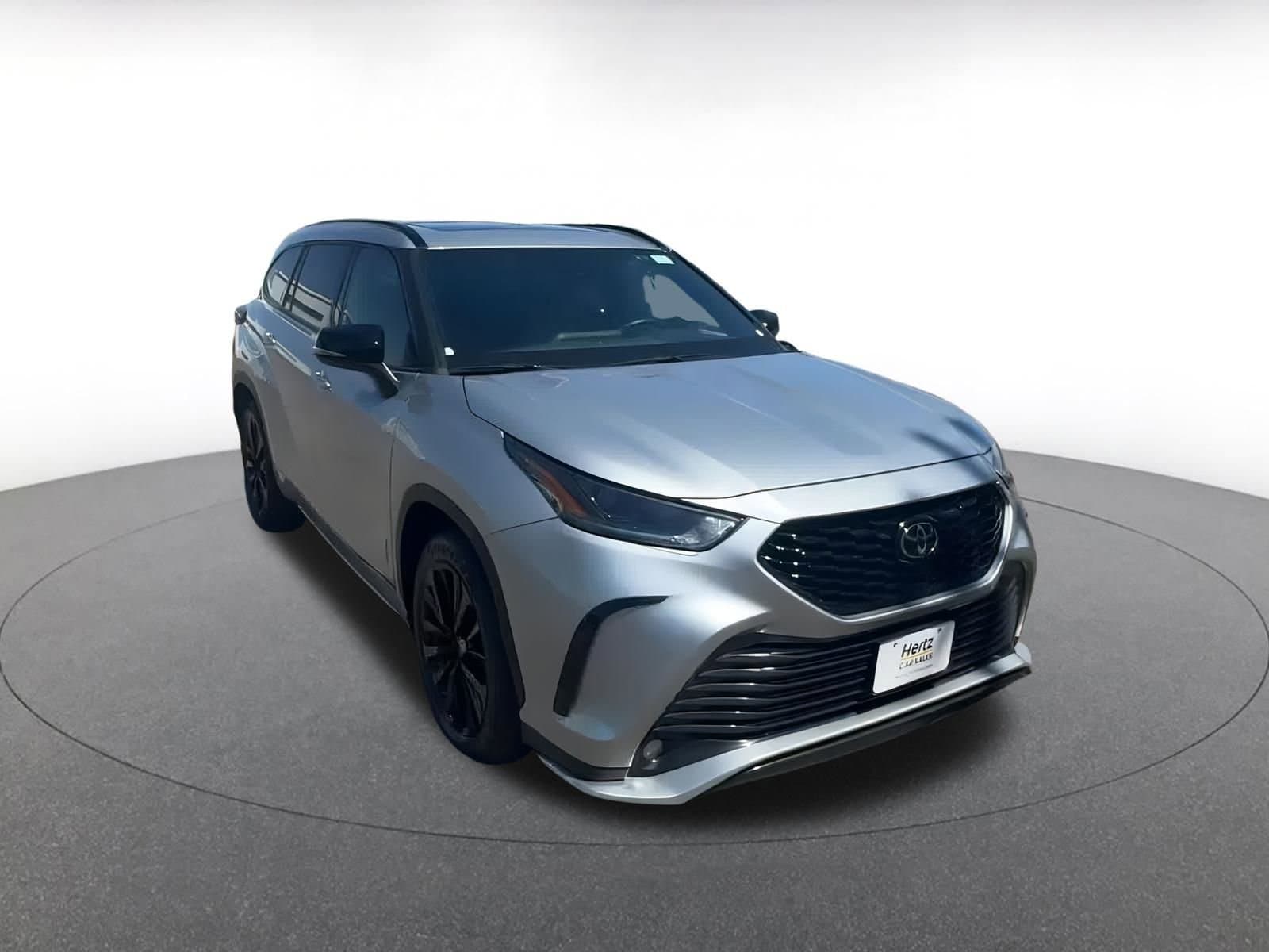 Thumbnail: 2024 Toyota Highlander - 3