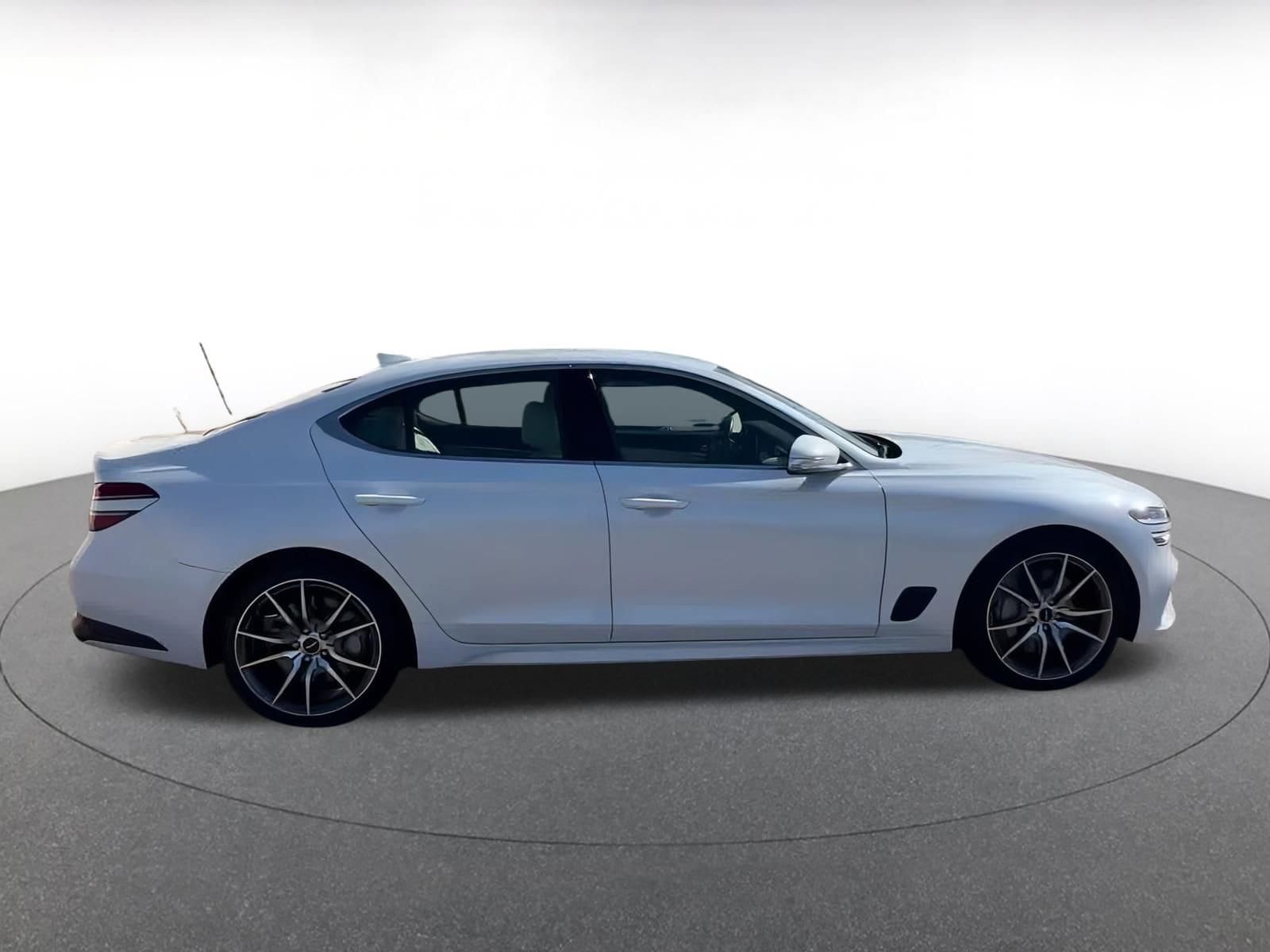 Thumbnail: 2025 Genesis G70 - 16