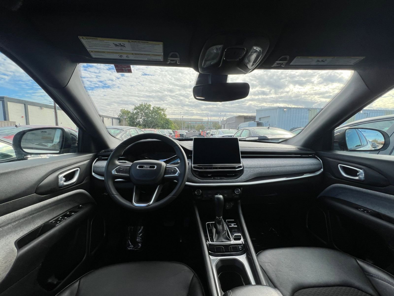 Thumbnail: 2023 Jeep Compass - 33