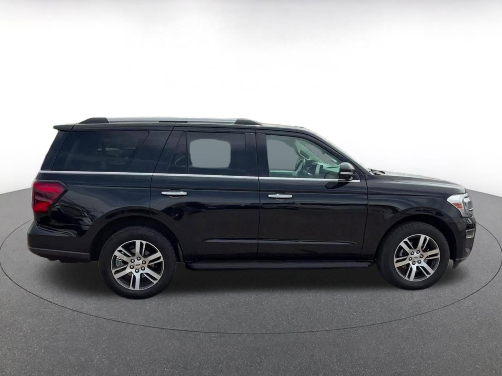 Thumbnail: 2024 Ford Expedition - 15